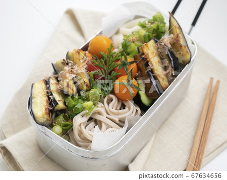 Mestin戶外，夏季美味午餐[Bukkake蕎麥麵沙拉] 67634656