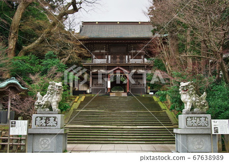The Suijinmon of Mikuni Shrine: Mikuni, Sakai City, Fukui Prefecture 67638989