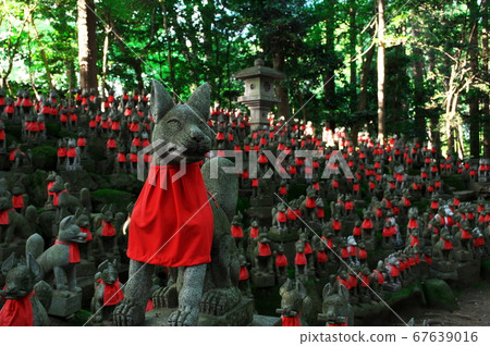 Toyokawa Inari's Rei Mitsuka Fox: Toyokawa City, Aichi Prefecture Toyokawa Inari's Rei Mitsuka Fox: Toyokawa City, Aichi Prefecture 67639016
