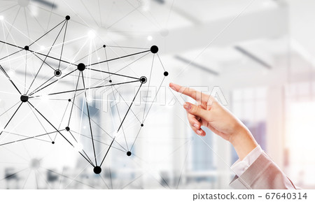 Social communication and networking as concept for e-business 67640314