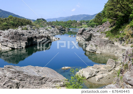 德島縣春季東三好町美濃之地吉野川 67640445
