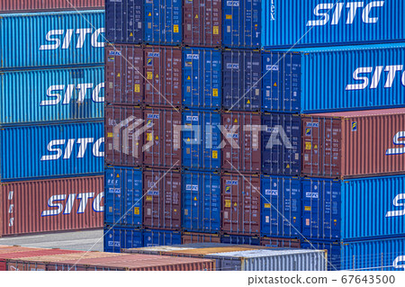 港口集裝箱圖像 67643500