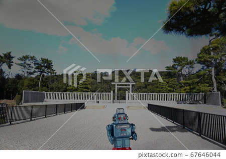 Emperor Nintoku's Tomb and Robot 67646044