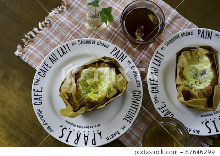 Curry bread drink for lunch at home 67646299