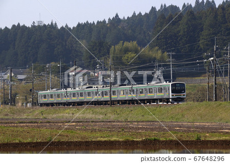 初夏的稻田和東北幹線205系列(原京葉線車輛) 初夏的稻田和東北幹線205系列(原京葉線車輛) 67648296