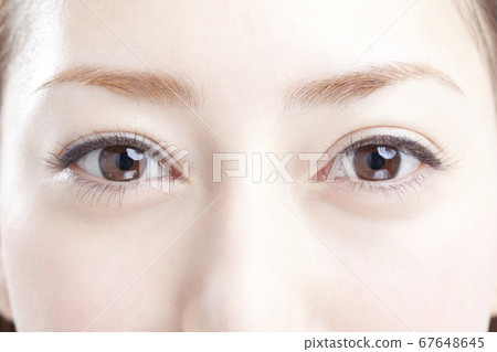 女人的眼睛 67648645