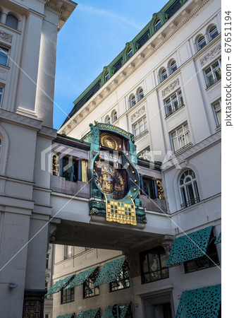 Ankeruhr (Anker clock), Famous Astronomical Art Nouveau Clock On Hoher Markt in Vienna Austria, Build By Franz Matsch In 1914 67651194