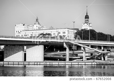Szczecin Odra River waterfront with the Pomeranian Dukes Castle. Szczecin Odra River waterfront with the Pomeranian Dukes Castle. 67652008