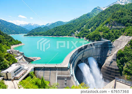 初夏的黑部水壩 67657368