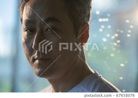 man, middle-age, to protest 67658076