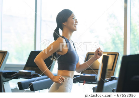 女子 女性 女生 67658086
