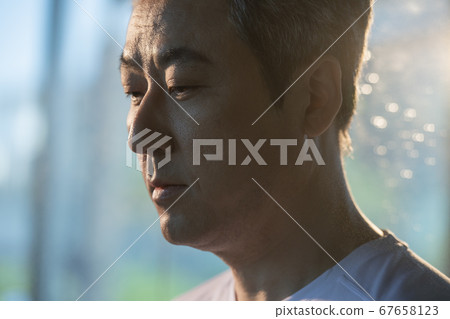 man, middle-age, to protest 67658123