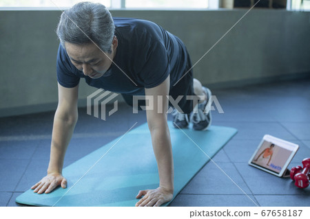 少男 男孩 男生 67658187