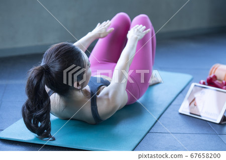 女子 女性 女生 67658200