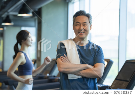 man, setting, to protest 67658387