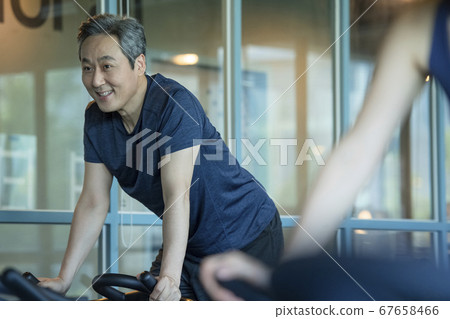 man, setting, to protest 67658466