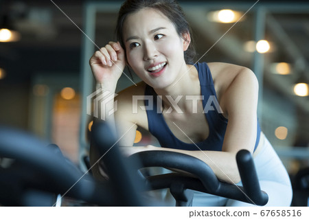 女子 女性 女生 67658516