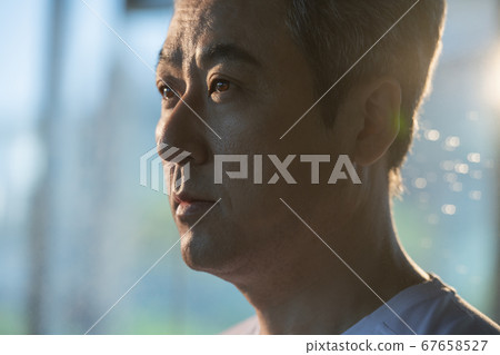 man, middle-age, to protest 67658527