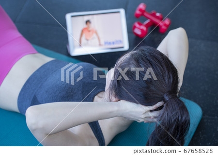 女子 女性 女生 67658528