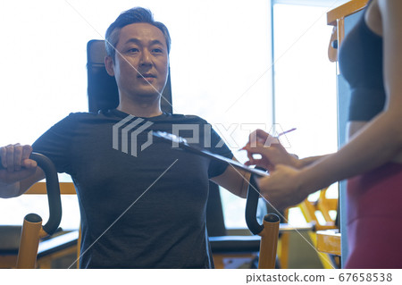 man, setting, to protest 67658538