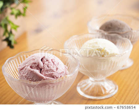 三種冰淇淋 67658654