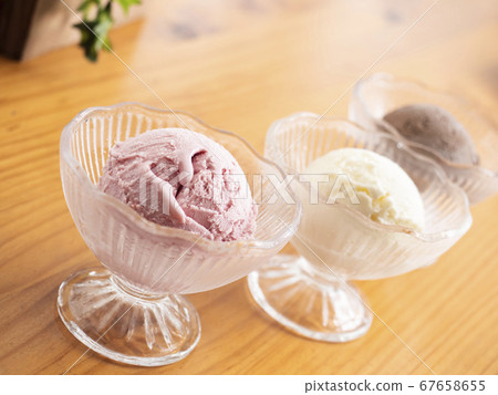 三種冰淇淋 67658655