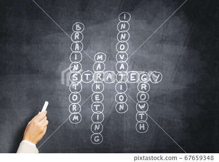 Woman draw crossword 67659348