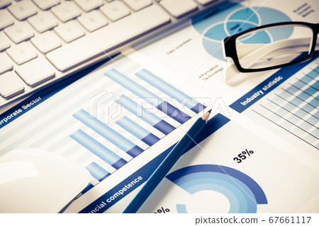 Preparing average sales report Preparing average sales report 67661117