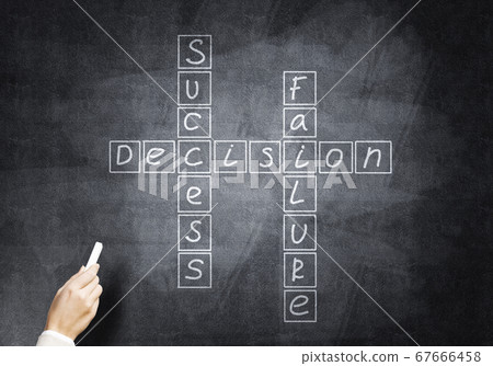 Woman draw crossword 67666458