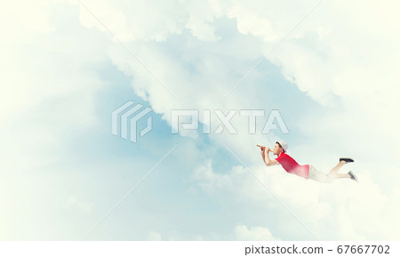 Feeling young and free Feeling young and free 67667702
