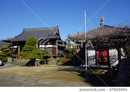 Extended temple Extended temple 67668084