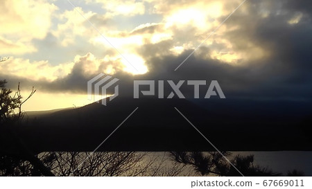 Mount Fuji  67669011