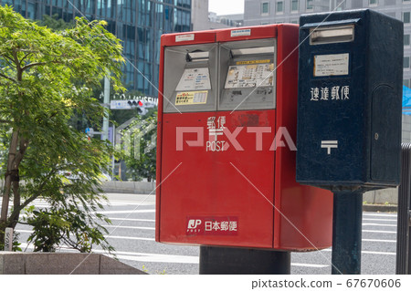 Ordinary postal mail and express mail post 67670606
