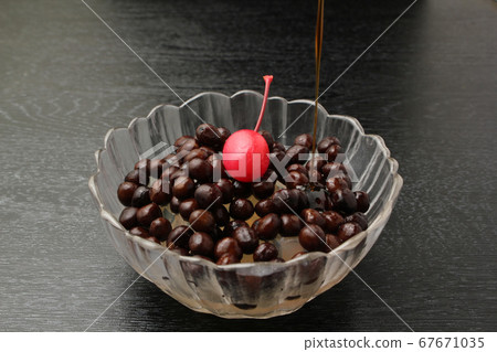 Mamekan with plenty of boiled peas Mamekan with plenty of boiled peas 67671035