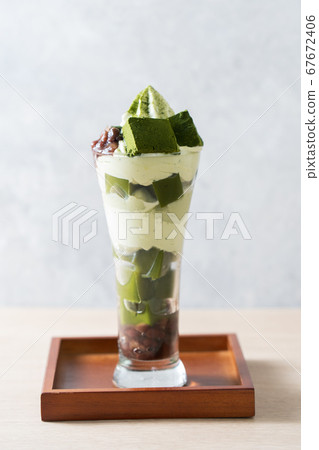 Matcha parfait 67672406