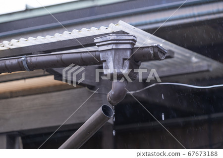 斷雨水槽 斷雨水槽 67673188