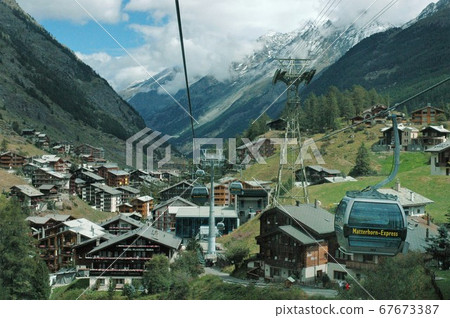 Switzerland, Zermatt, Klein Matterhorn row gondola 67673387