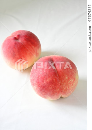 White peach White peach 67674285