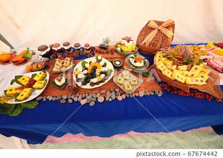 It is Korean food, K food, cooking, and delicious food in Korea. It is Korean food, K food, cooking, and delicious food in Korea. 67674442