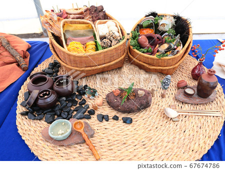It is Korean food, K food, cooking, food, and delicious food in Korea. It is Korean food, K food, cooking, food, and delicious food in Korea. 67674786