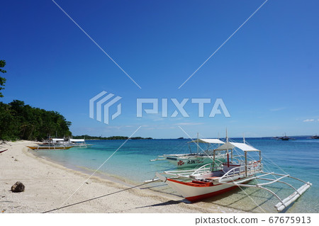 媽媽拍絲瓜島蘭戈布海灘 媽媽拍絲瓜島蘭戈布海灘 67675913