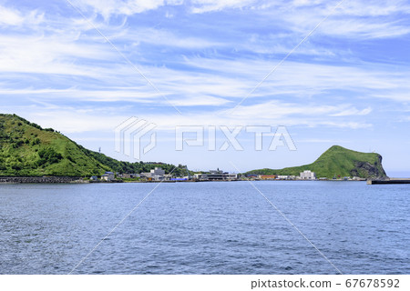 Rishiri Island and Cape Peshi Rishiri Island and Cape Peshi 67678592