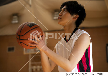 Men playing basketball Men playing basketball 67679810