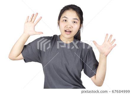 woman, scared, asian 67684999