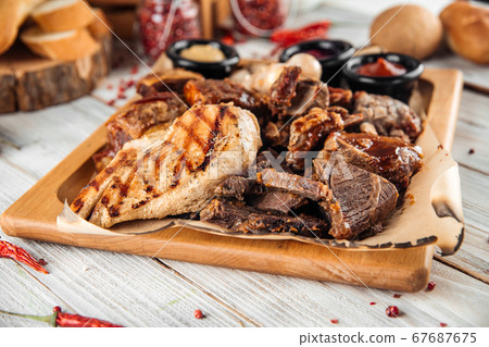 Big meat plate chicken turkey sausage beef ribs Big meat plate chicken turkey sausage beef ribs 67687675