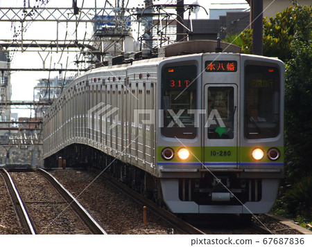 [S]都營新宿線10-000 8號車（直接在京王相模原線上） 67687836