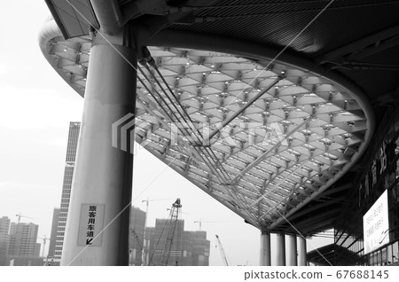 South Station Features 67688145