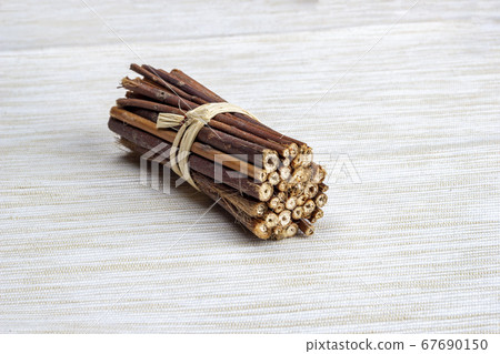 wooden sticks wooden sticks 67690150