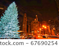 Chicago Christmas 67690254