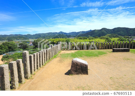 Ruins of the castle tower of the Sasayama castle ruins "national designated important traditional buildings preservation district" "100 famous castles in Japan" 67693513
